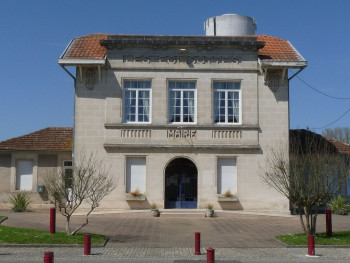 Eglisottes_mairie.JPG